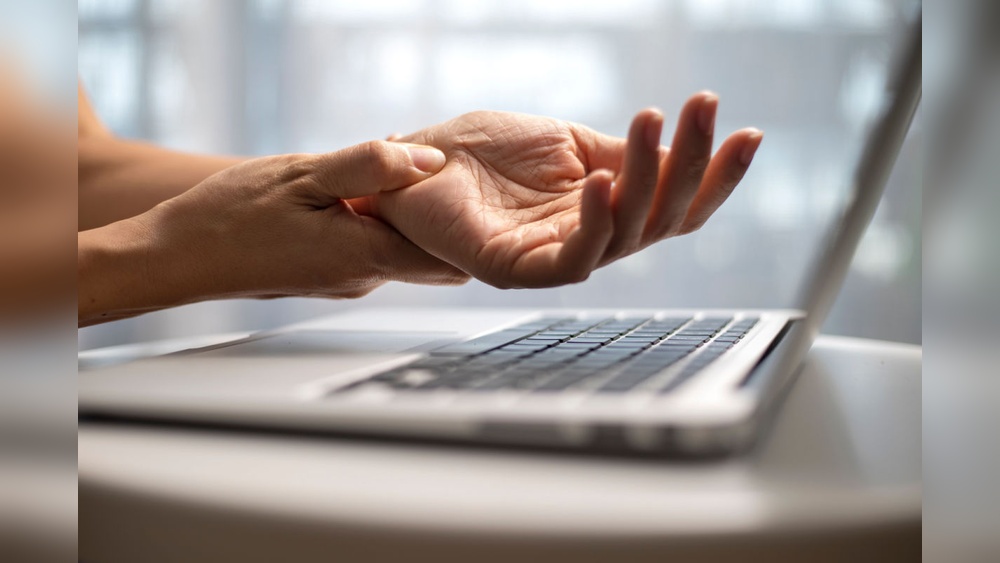 How to Fix Wrist Pain from Laptop Typing